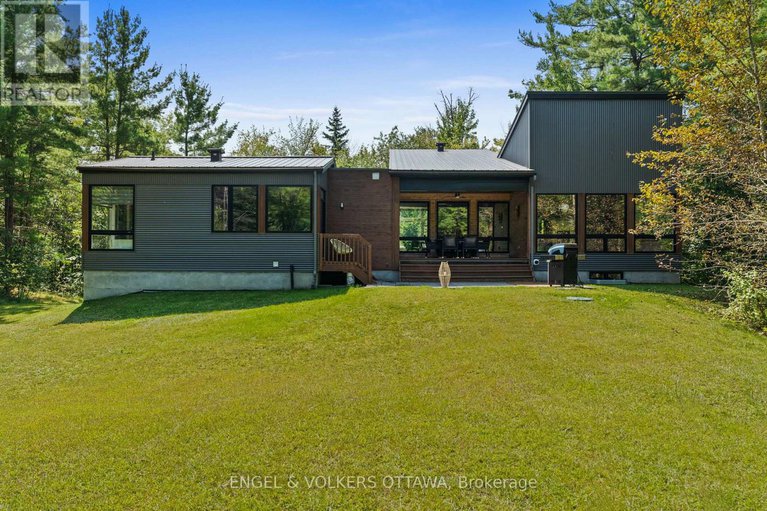 29343287/108-edith-margaret-place/huntley-ward-north-east/ottawa/ontario/K2W1A8_50