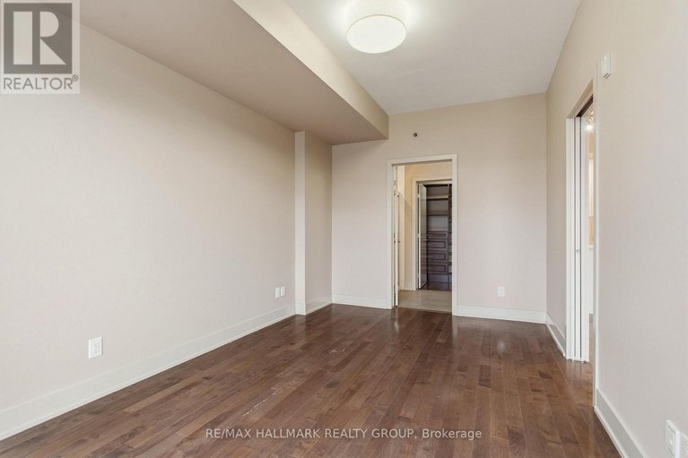 29497685/507-108-richmond-road/westborohampton-park/ottawa/ontario/K1Z6V9_20