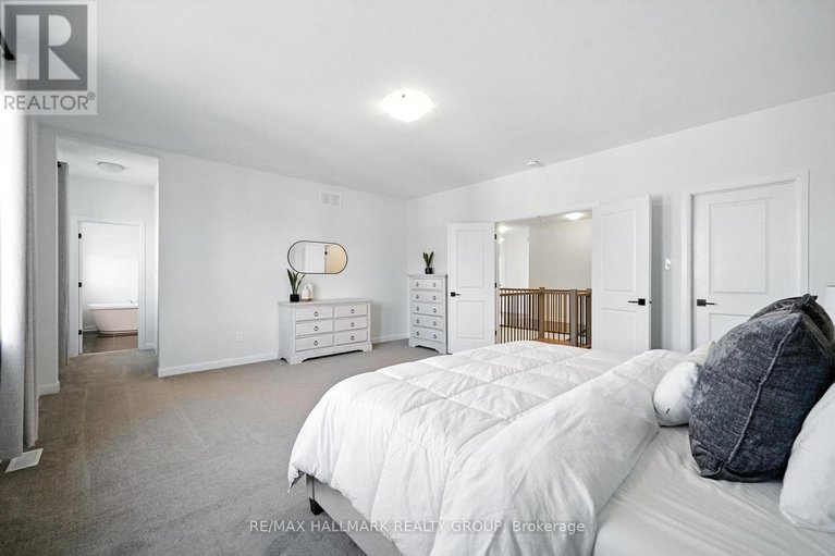 28632471/547-anchor-circle/mahogany-community/ottawa/ontario/K4M0N4_21