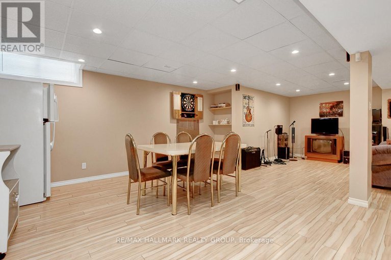 28826972/343-quartz-avenue/town-of-rockland/clarence-rockland/ontario/K4K0A2_35