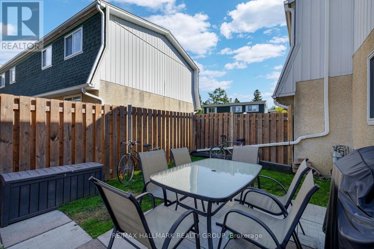 28895852/d-1520-beaverpond-drive/pineview/ottawa/ontario/K1B3R9_39