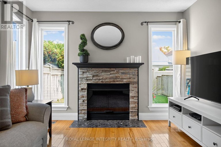 28934975/13-roblyn-way/barrhaven-east/ottawa/ontario/K2G5Z4_8