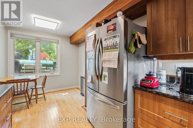 28631475/489-sunnyside-avenue/old-ottawa-south/ottawa/ontario/K1S0S8_10