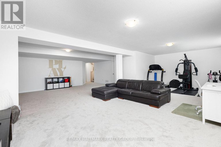 28477772/258-fountainhead-drive/mer-bleuebradley-estatesanderson-park/ottawa/ontario/K1W0H4_29