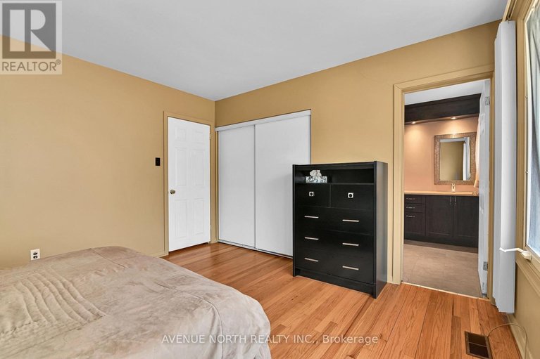 29653948/980-wiseman-crescent/riverside-park/ottawa/ontario/K1V8J4_24