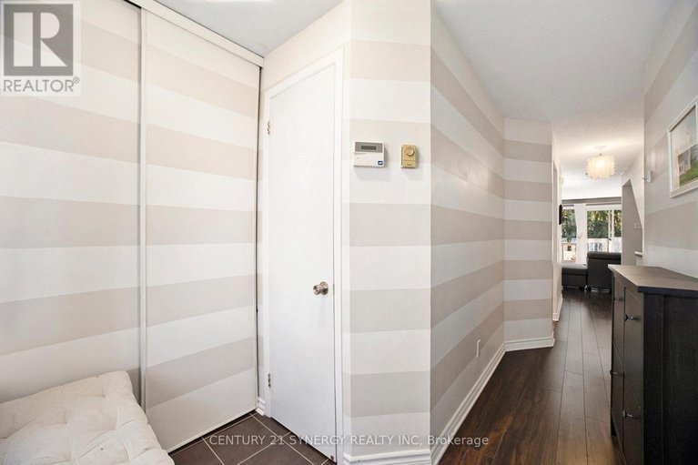 29019452/a-6706-jeanne-darc-boulevard-n/convent-glen-north/ottawa/ontario/K1C6E9_6