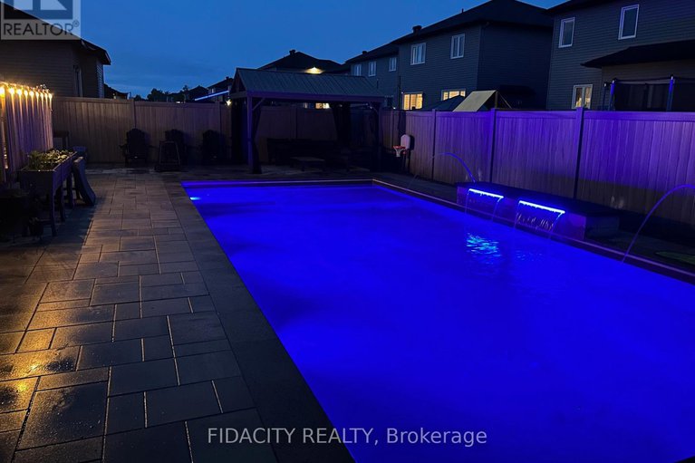 29045603/649-misty-street/village-of-russell/russell/ontario/K4R0E7_44