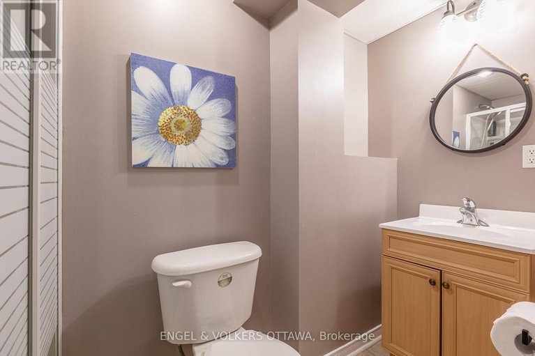 28489478/6149-westwater-crescent/orleans-village/ottawa/ontario/K1W1E1_38