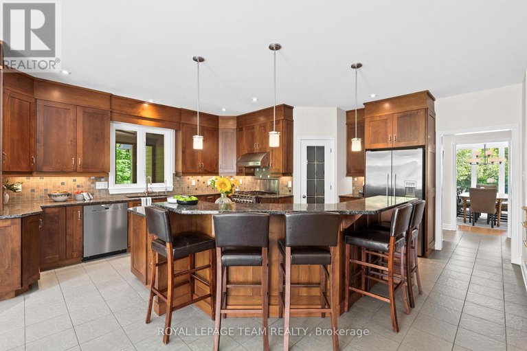 28608348/387-ridgeside-farm-drive/kanata-north-west/ottawa/ontario/K2W1H3_14