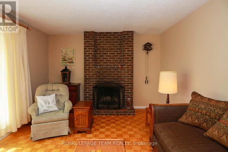 28735574/82-maitland-street-s/richmond/ottawa/ontario/K0A2Z0_8