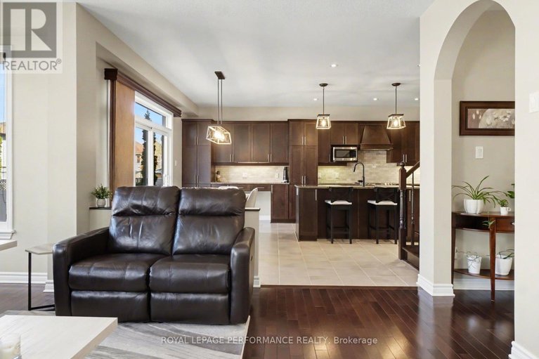 29633975/1828-mickelberry-crescent/notting-hillsummerside/ottawa/ontario/K4A0P2_6