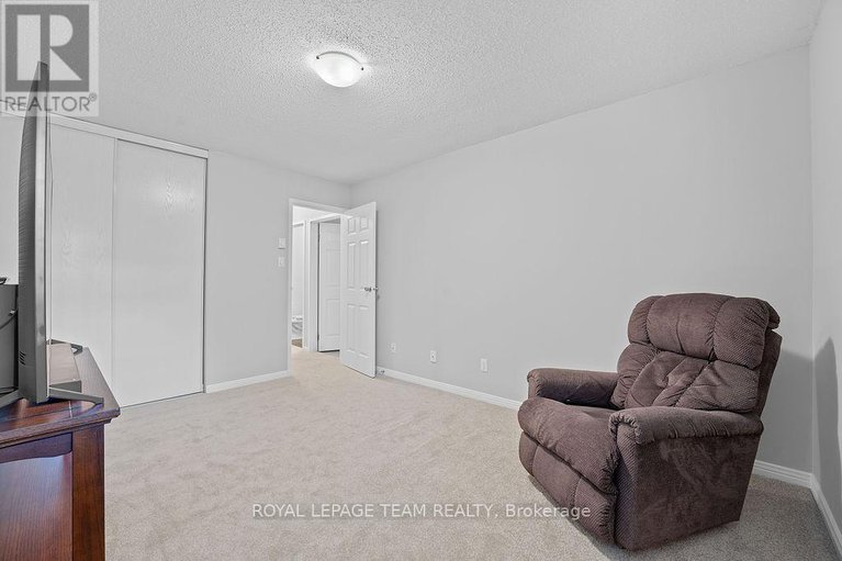 28384027/175-825-cahill-drive/hunt-club/ottawa/ontario/K1V9N7_28