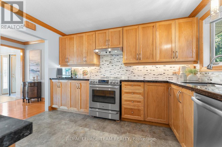28943825/1-stillwater-drive/crystal-beach/ottawa/ontario/K2H5J9_19