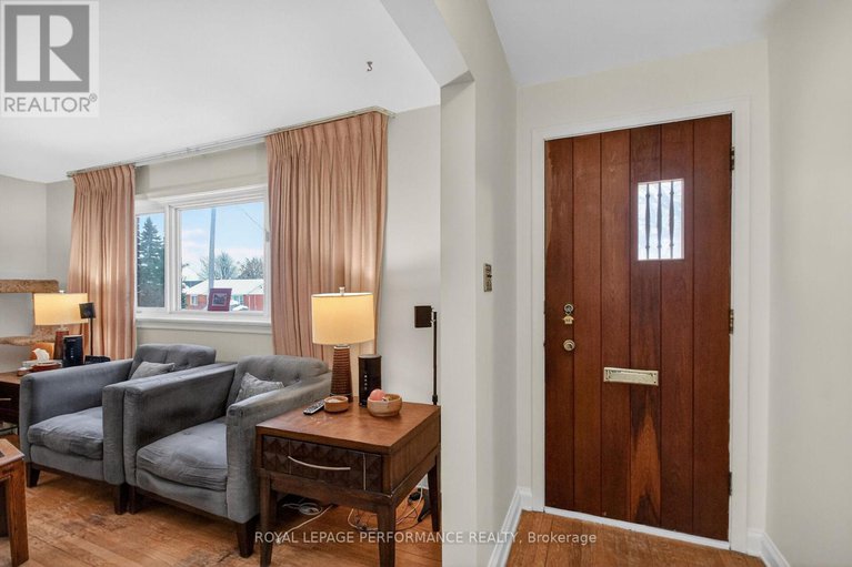 29195937/19-mowat-street/carson-grove/ottawa/ontario/K1J6R1_13