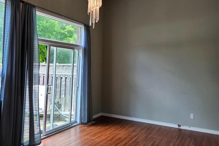 28375991/6-2669-southvale-crescent/sheffield-glenindustrial-park/ottawa/ontario/K1B4V2_4