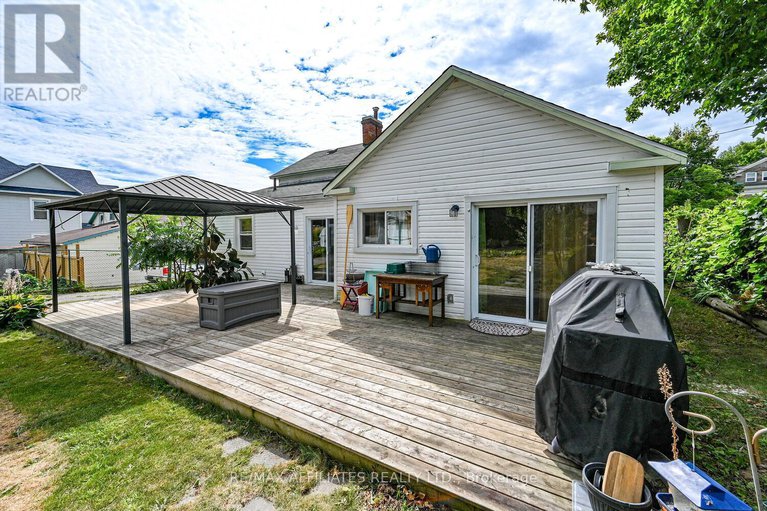 28756533/60-chambers-street/smiths-falls/smiths-falls/ontario/K7A2Y6_45