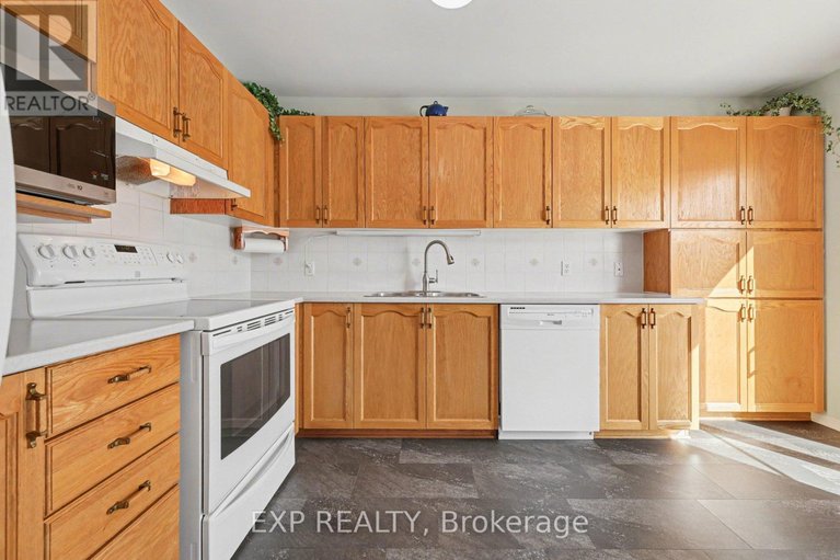 29405878/176-windhurst-drive/barrhaven-east/ottawa/ontario/K2G6J4_11