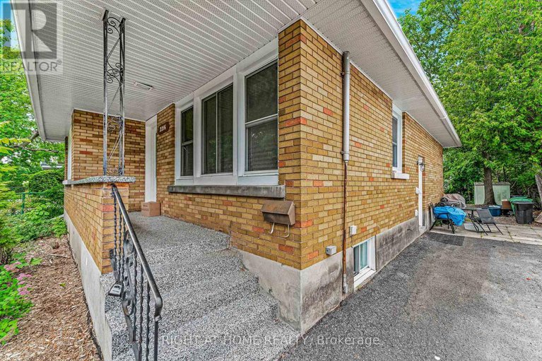 28334647/2216-prospect-avenue/alta-vista/ottawa/ontario/K1H7G3_3