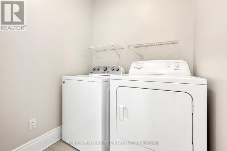 29454147/320-lipizzaner-street/stittsville-south/ottawa/ontario/K2S0X9_30