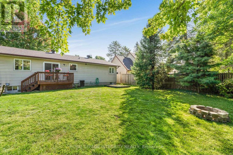 28899547/13-elm-avenue/village-of-russell/russell/ontario/K4R1B3_26