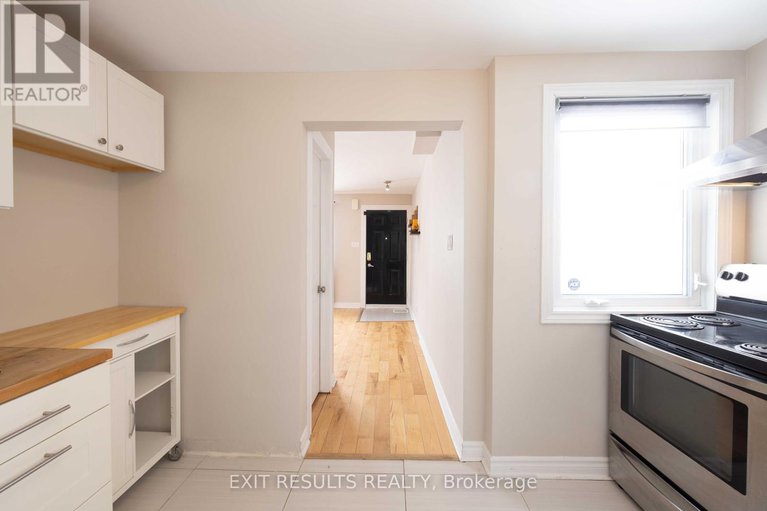 28607259/292-richelieu-avenue/vanier/ottawa/ontario/K1L6K3_19