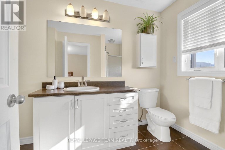 29092762/245-garrity-crescent/strandherd/ottawa/ontario/K2J3T7_13