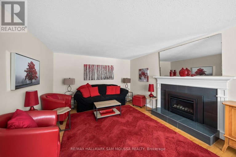 29606720/46-seymour-avenue/borden-farmstewart-farmcarleton-heightsparkwood-hills/ottawa/ontario/K2E6P2_6