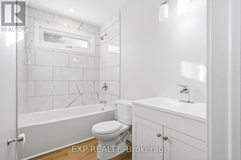 29215981/2158-fillmore-crescent/beacon-hill-north/ottawa/ontario/K1J6A4_27