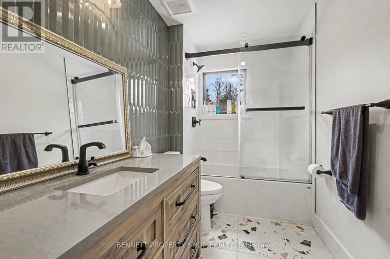 29379776/645-canary-street/navan/ottawa/ontario/K4B1H3_28