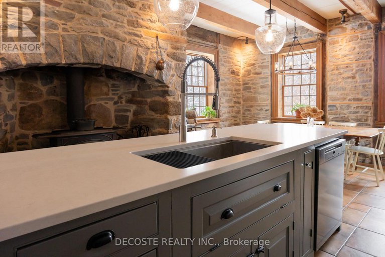 29396698/21831-conc-2-road/south-glengarry-lancaster-twp/south-glengarry/ontario/K0C1E0_16