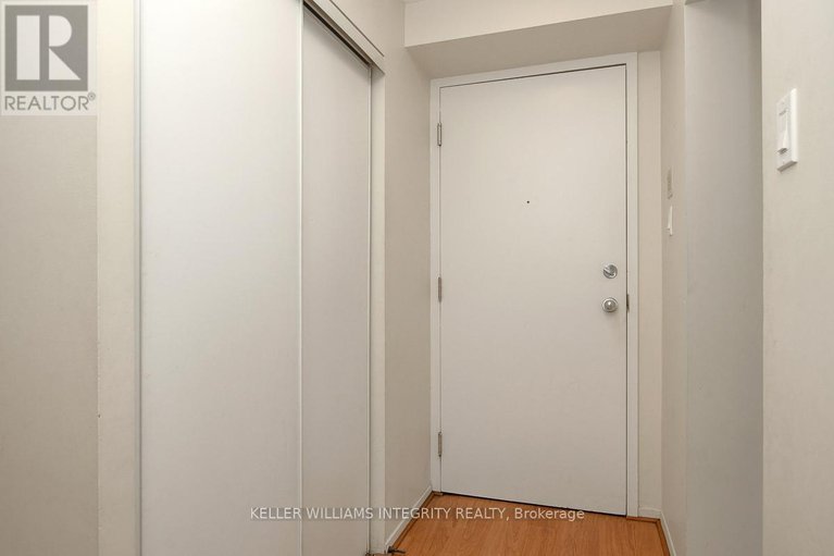28364713/212-1025-grenon-avenue/fairfield-heights/ottawa/ontario/K2B8S5_4