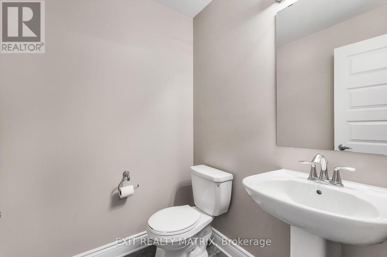 28611581/43-johanne-street/town-of-rockland/clarence-rockland/ontario/K4K0M3_6