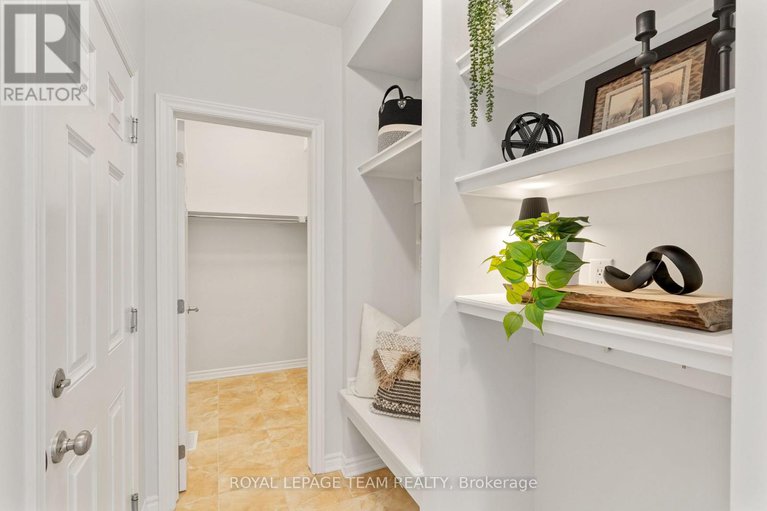 28951687/303-sweetclover-way/avalon-west/ottawa/ontario/K4A1E5_17