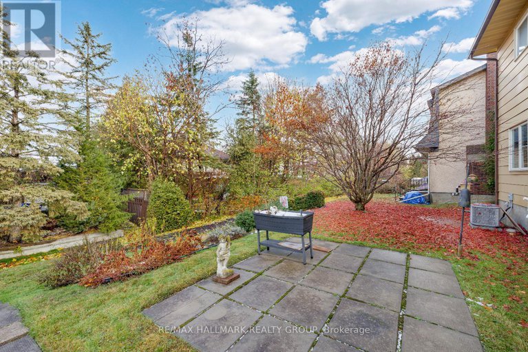 29249200/3407-mccarthy-road/hunt-clubwestern-community/ottawa/ontario/K1V9G6_23