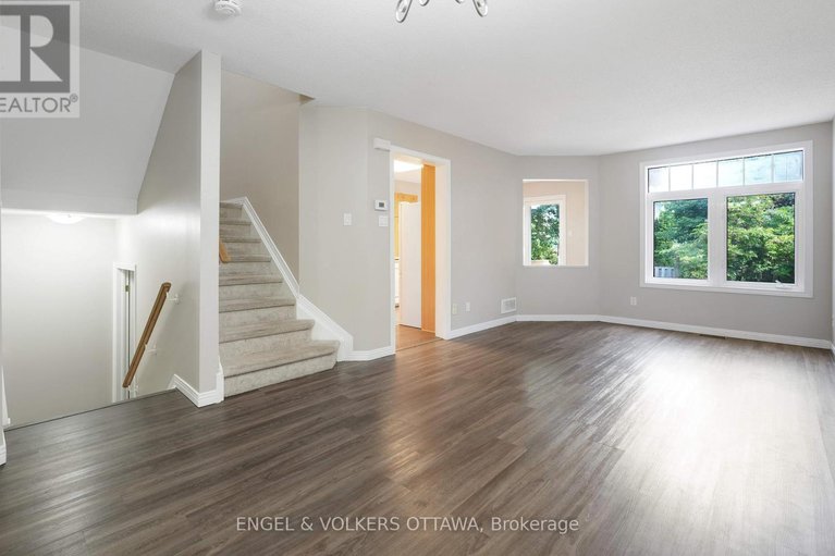 28761429/551-wild-shore-crescent/riverside-southgloucester-glen/ottawa/ontario/K1V1S9_10