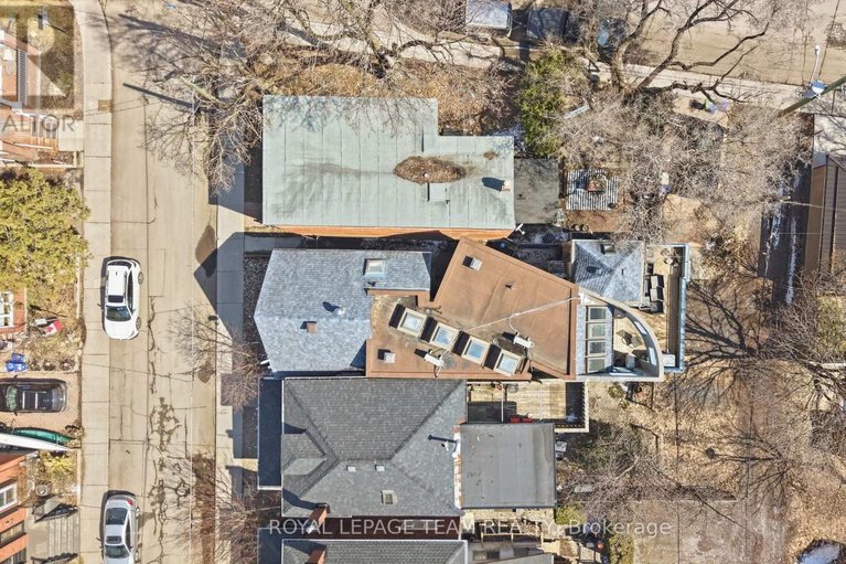29685321/8-lewis-street/ottawa-centregolden-triangle/ottawa/ontario/K2P0S3_31