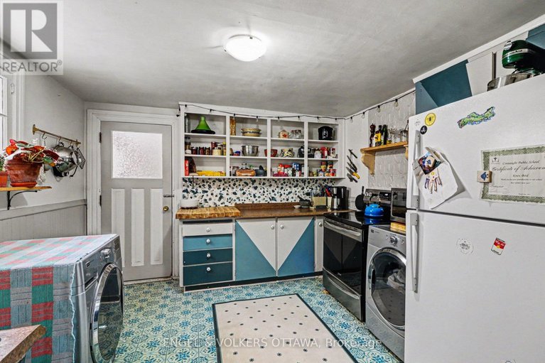 29394835/86-pinhey-street/hintonburg/ottawa/ontario/K1Y1T4_13