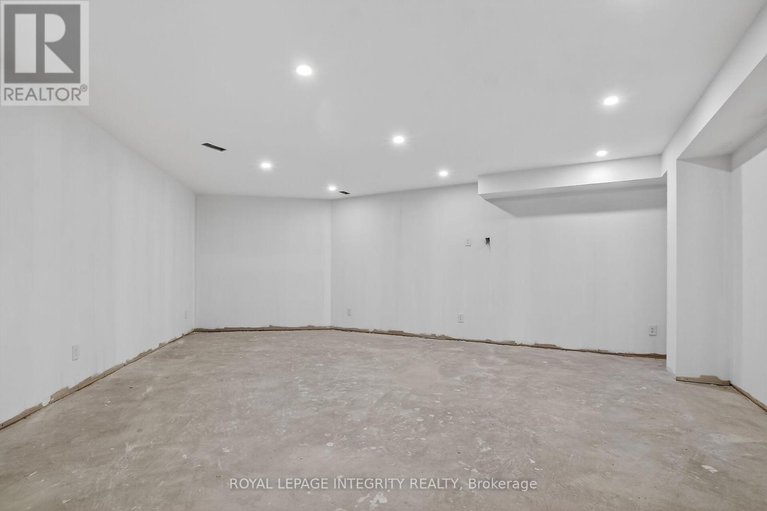 29487124/112-queen-elizabeth-drive/ottawa-centregolden-triangle/ottawa/ontario/K2P0Z5_44