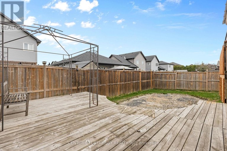29678242/207-stiver-street/village-of-russell/russell/ontario/K4R1G9_42