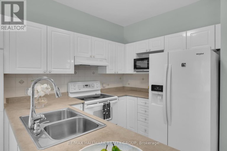 28728271/1087-rocky-harbour-crescent/riverside-southgloucester-glen/ottawa/ontario/K1V1V4_16