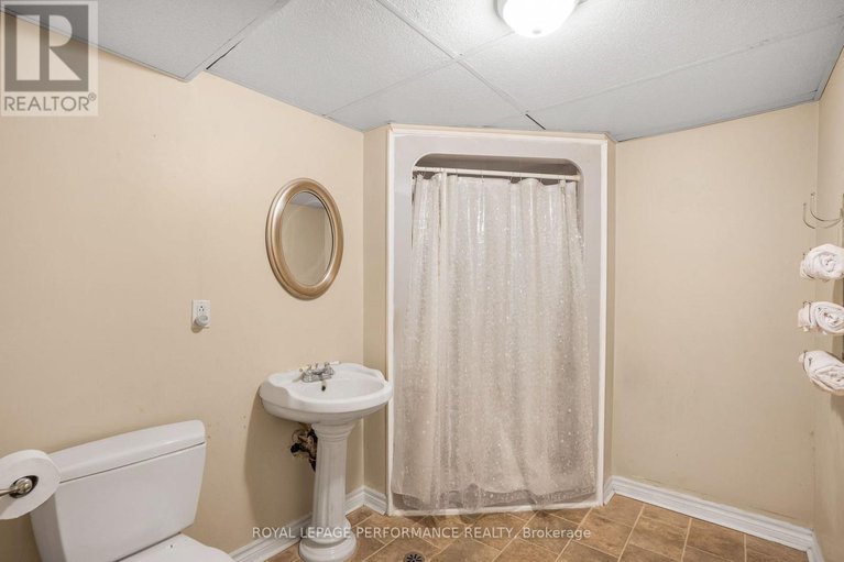 29009681/40-lori-lane/chesterville/north-dundas/ontario/K0C2H0_11