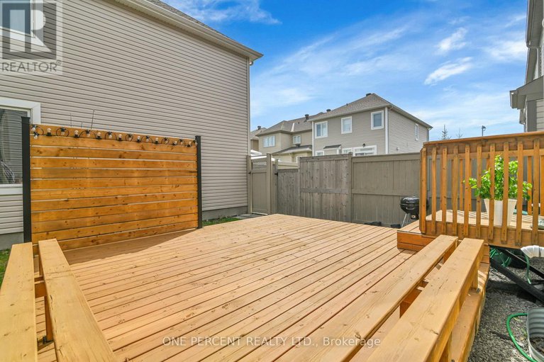 28279096/899-fameflower-street/half-moon-bay/ottawa/ontario/K2J6H3_33