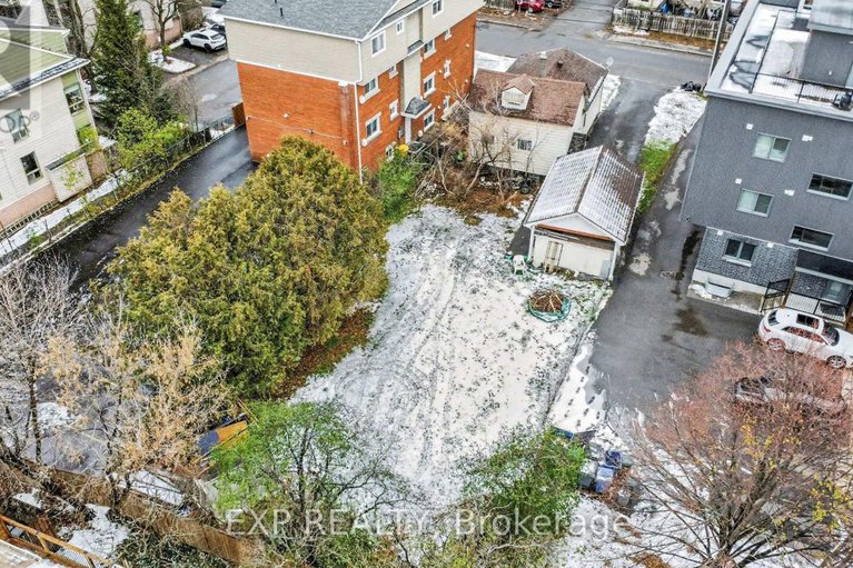 29138987/280-presland-road/overbrookcastle-heights/ottawa/ontario/K1K2B8_6