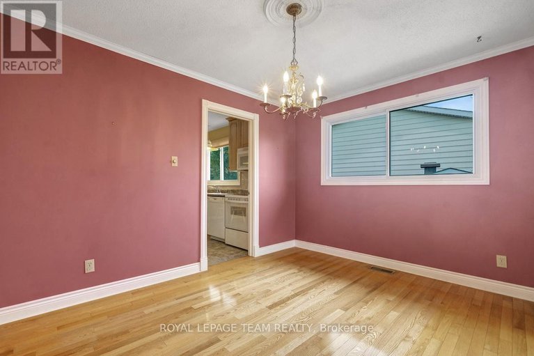 29024962/72-craig-henry-drive/craig-henrywoodvale/ottawa/ontario/K2G3Z6_8