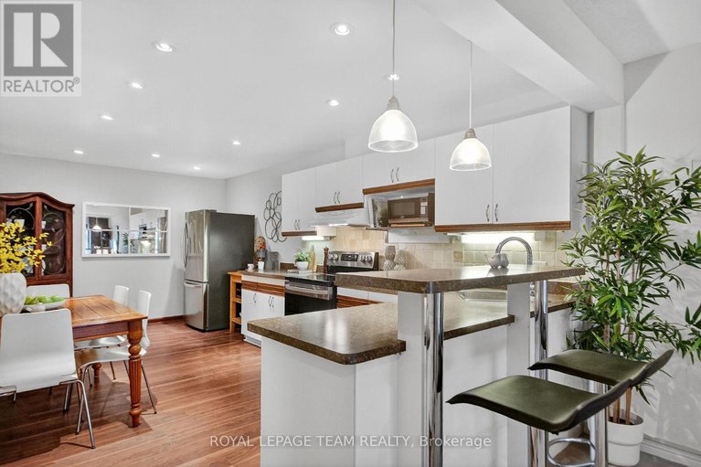 29045610/206-stratas-court/katimavik/ottawa/ontario/K2L3K5_5