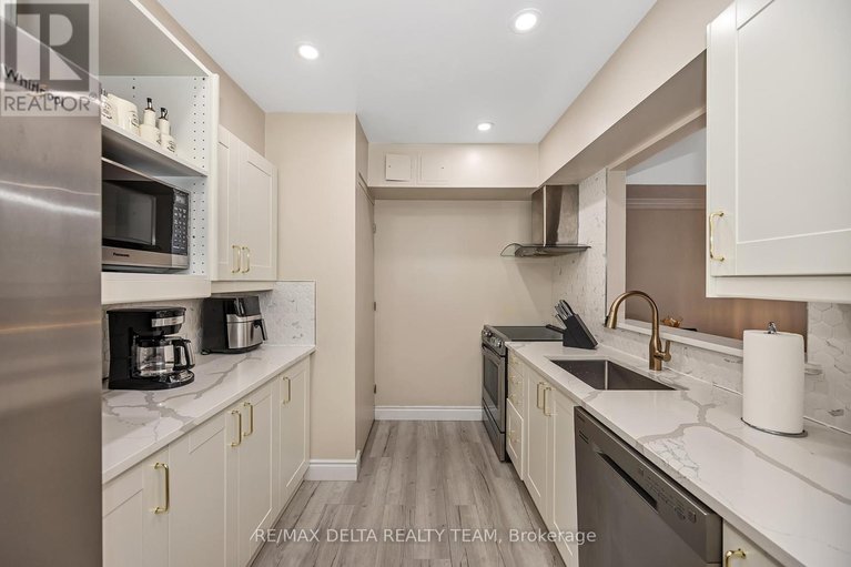 29650588/119-318-lorry-greenberg-drive/hunt-club-parkgreenboro/ottawa/ontario/K1T2R5_18