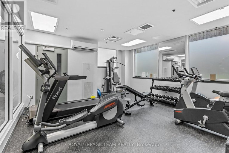 28483643/509-238-besserer-street-e/sandy-hill/ottawa/ontario/K1N6B1_24