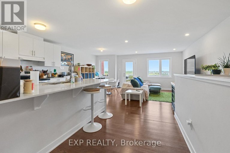 28611838/6323-perth-street/btwn-franktown-rd-fallowfield-rd/ottawa/ontario/K0A2Z0_20