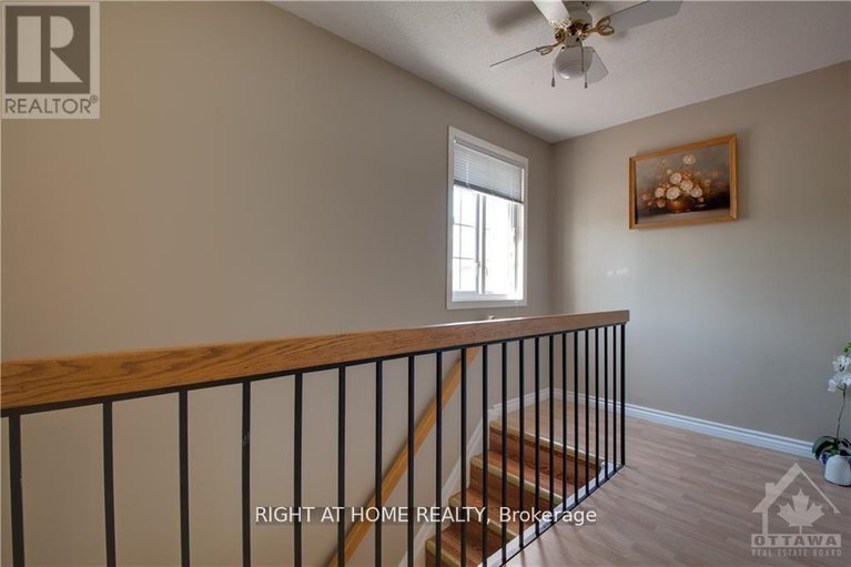 27968976/6078-rivercrest-drive/chapel-hill/ottawa/ontario/K1C5R2_31