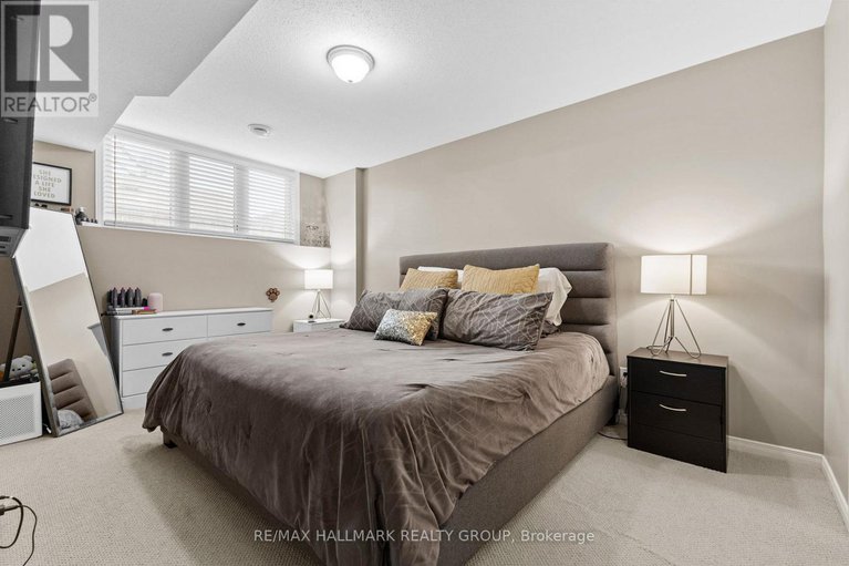 29431775/358-galston-private/mer-bleuebradley-estatesanderson-park/ottawa/ontario/K1W0G3_29